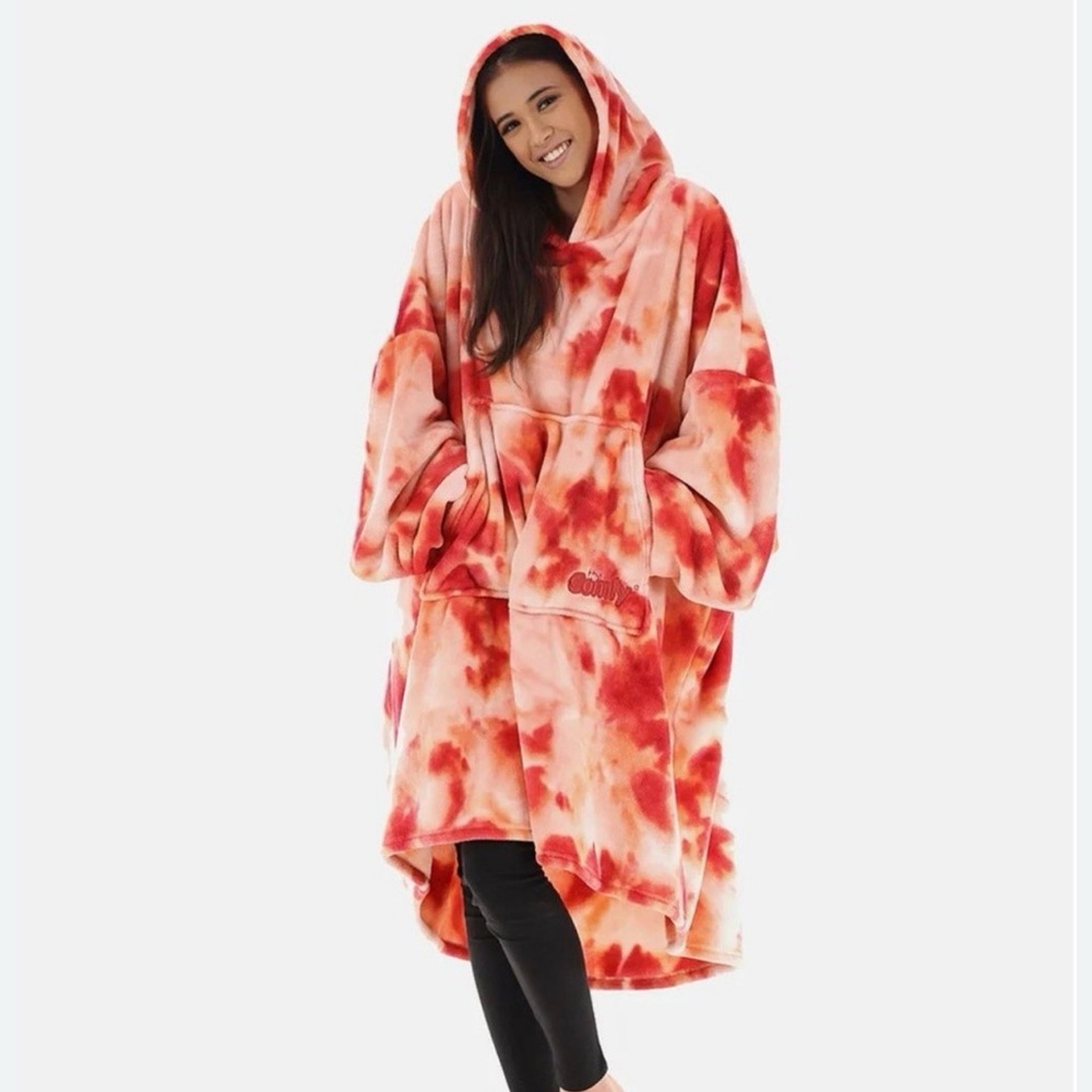 The Comfy Dream Wearable Blanket in Sunset Tie Dye